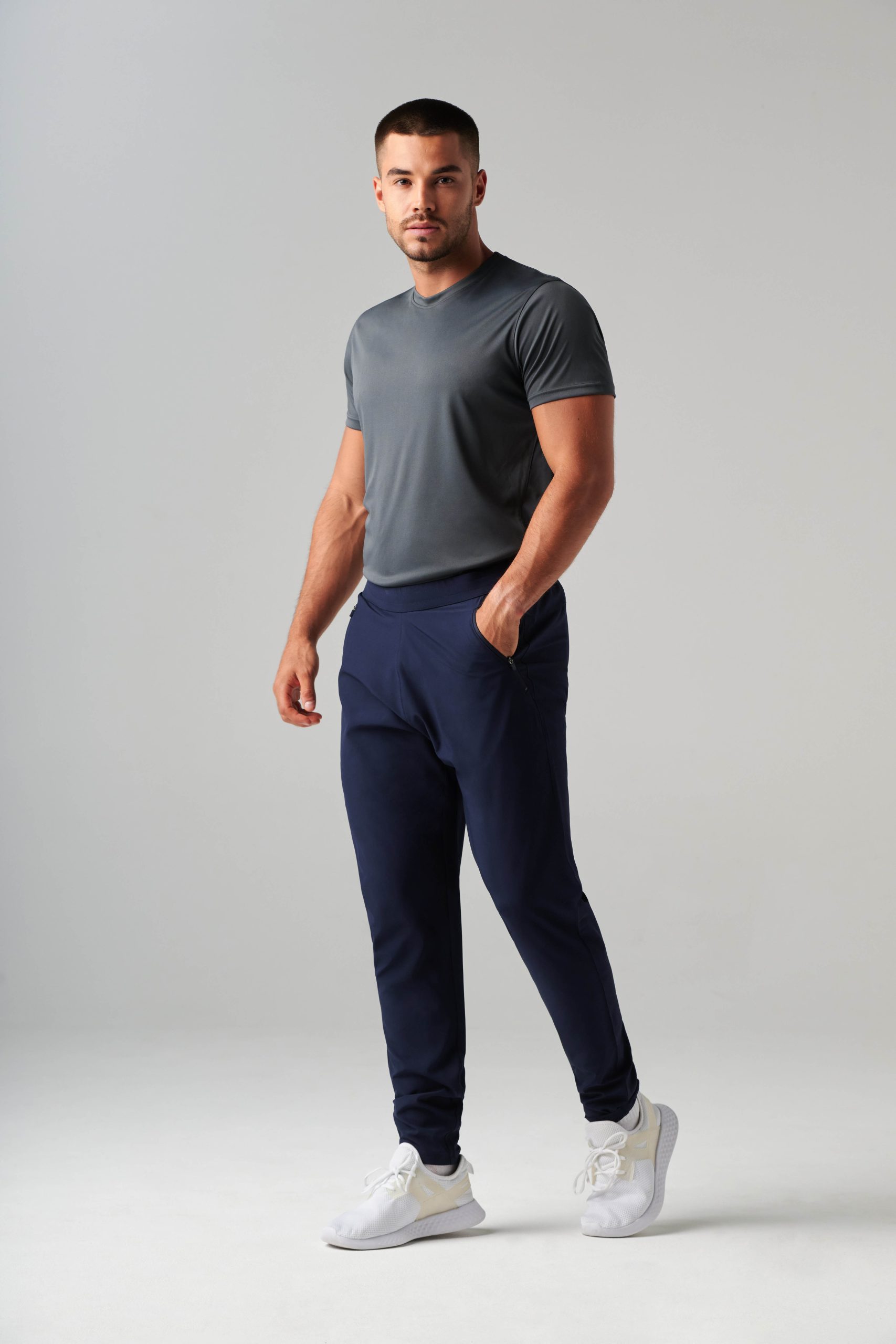 Men’s Technical Trouser in Navy